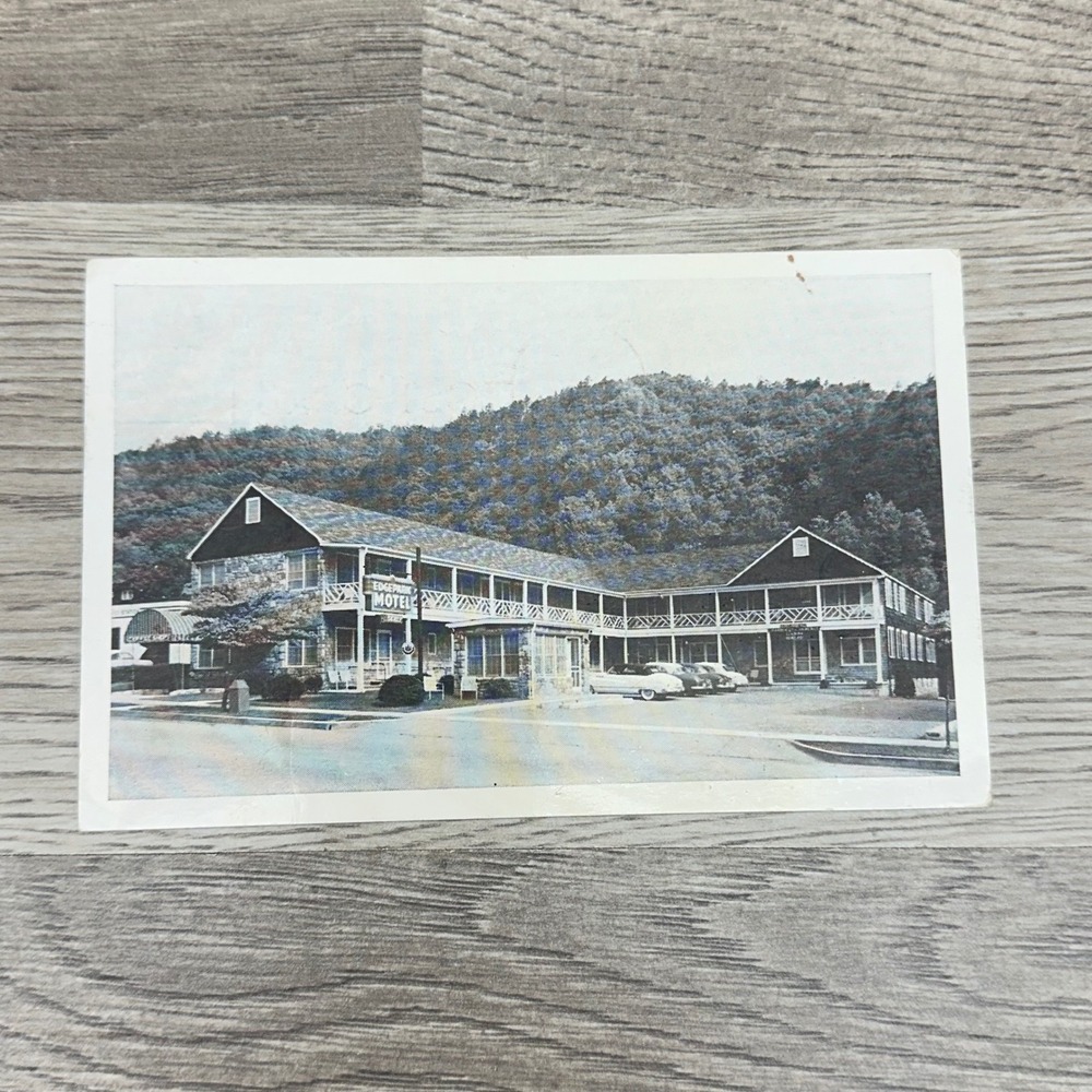 The Mountain Press Postcard Edgepark Motel Gatlinburg 1957